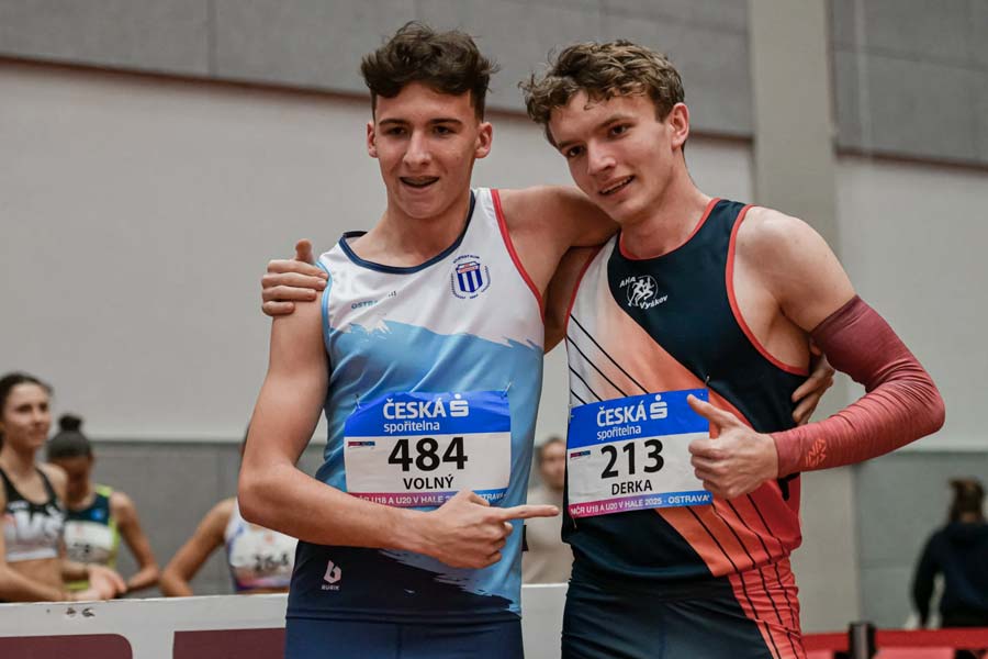 Po porážce a fotka s Mistrem ČR Michalem Derkou